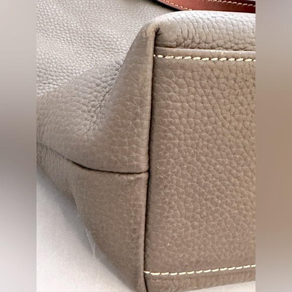 Dooney & Bourke | Pebble Small Sloan Elephant - Picture 7 of 9